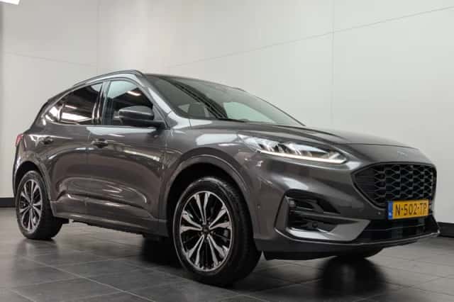 Ford Kuga (2022) thumbnail 5