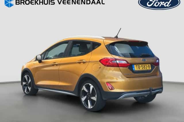 Ford Fiesta (2018) thumbnail 3