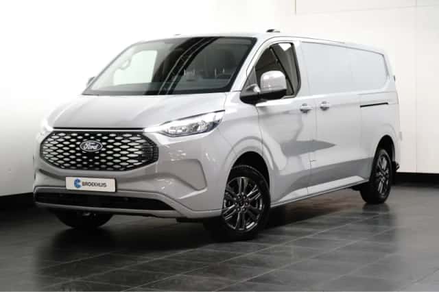 Ford E-Transit Custom (2026) thumbnail 1