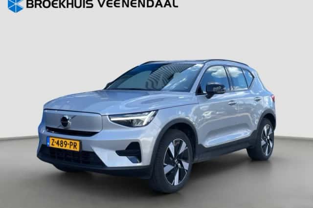 Volvo EX40 (2024) thumbnail 1