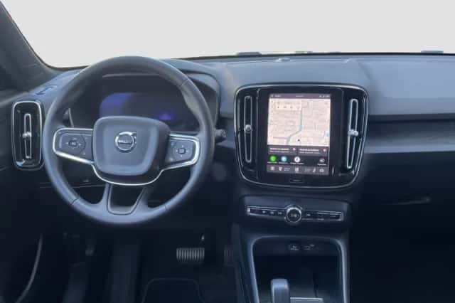 Volvo EX40 (2024) thumbnail 2