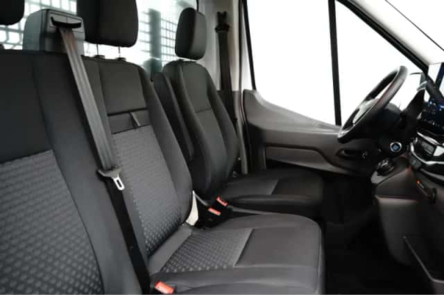 Ford E-Transit (2026) thumbnail 6