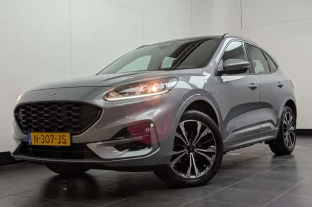 Ford Kuga (2021) thumbnail 1