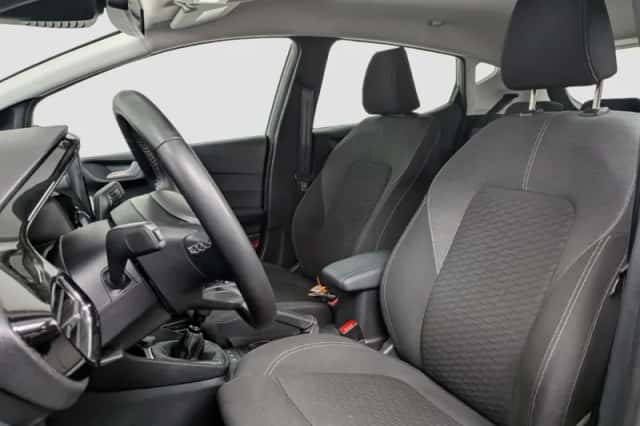 Ford Fiesta (2023) thumbnail 6