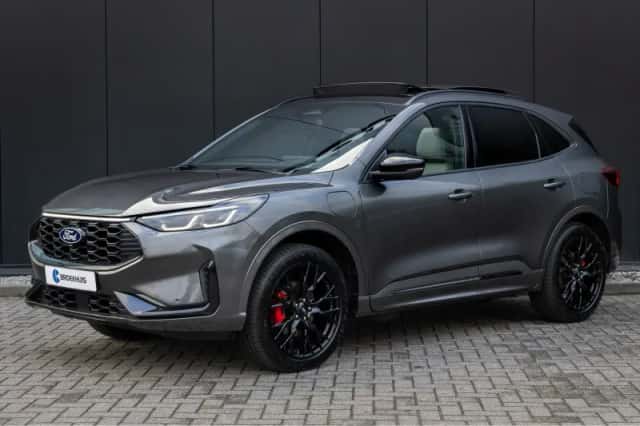 Ford Kuga (2025) thumbnail 1