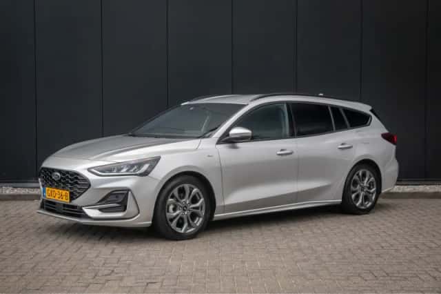 Ford Focus (2025) thumbnail 1