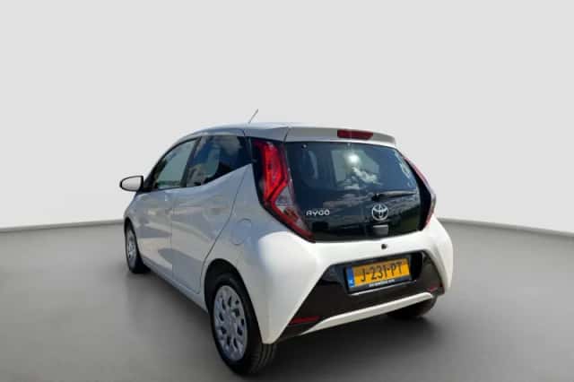 Toyota Aygo (2020) thumbnail 5