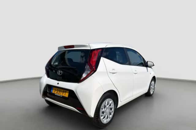Toyota Aygo (2020) thumbnail 6
