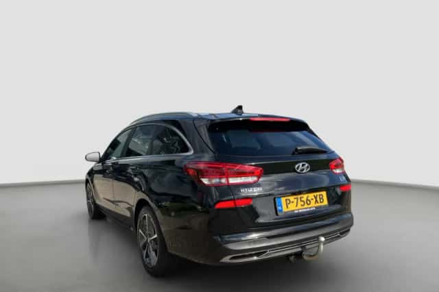 Hyundai i30 (2022) thumbnail 6