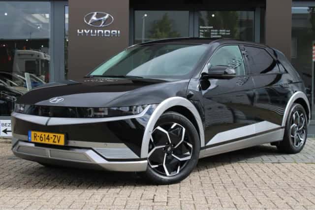 Hyundai Ioniq 5 (2023) thumbnail 1