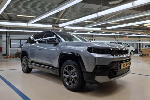 Jeep Compass (2026) thumbnail 2