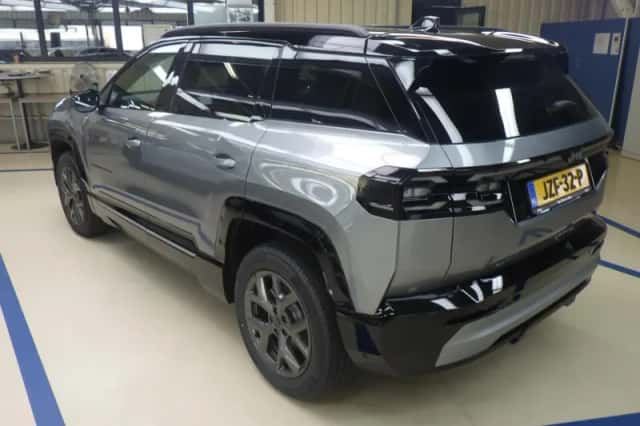 Jeep Compass (2026) thumbnail 2