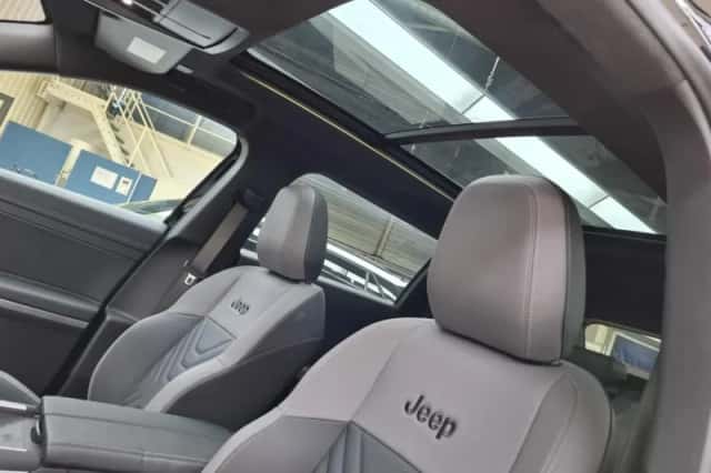 Jeep Compass (2026) thumbnail 6