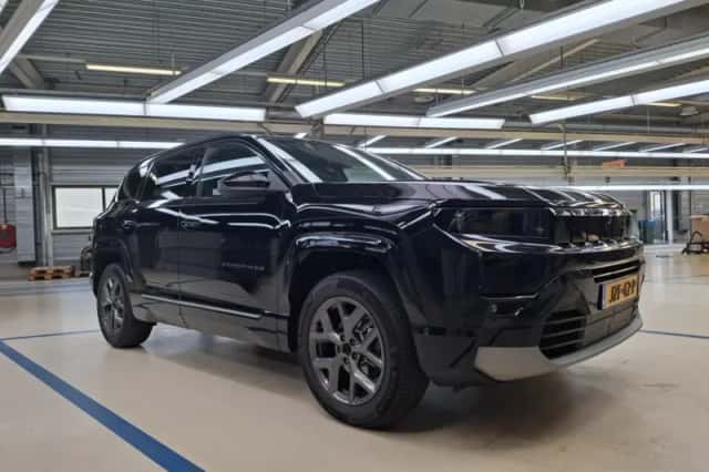 Jeep Compass (2026) thumbnail 2