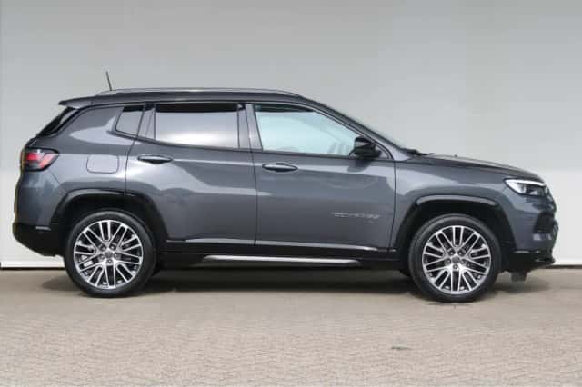 Jeep Compass (2025) thumbnail 4