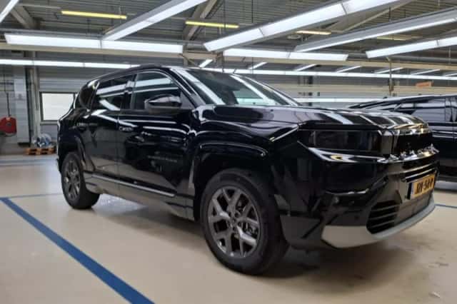 Jeep Compass (2026) thumbnail 2