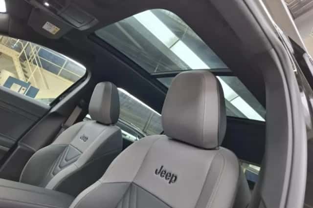 Jeep Compass (2026) thumbnail 5