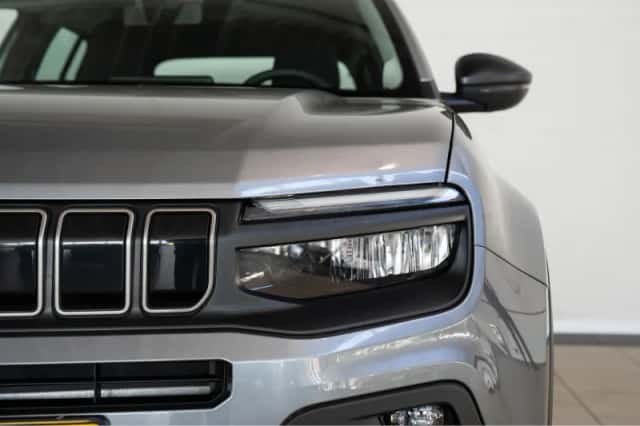 Jeep Avenger (2025) thumbnail 2