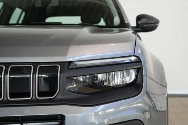 Jeep Avenger (2025) thumbnail 2