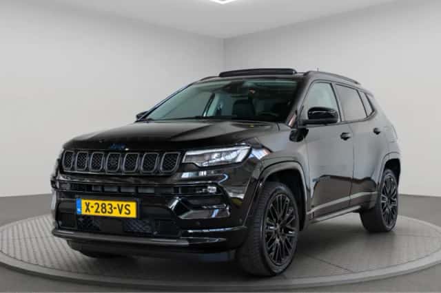 Jeep Compass (2024) thumbnail 1