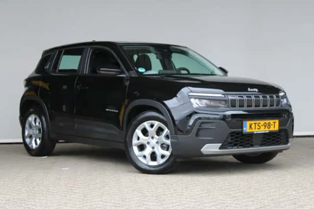 Jeep Avenger (2024) thumbnail 3