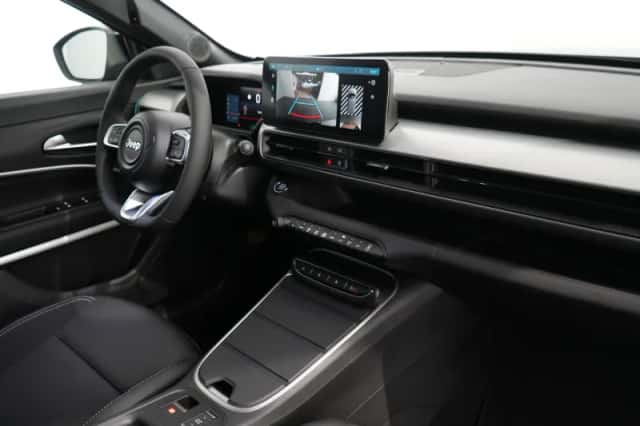 Jeep Avenger (2026) thumbnail 3