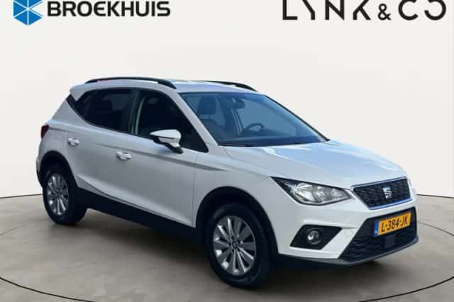 SEAT Arona (2021) thumbnail 3
