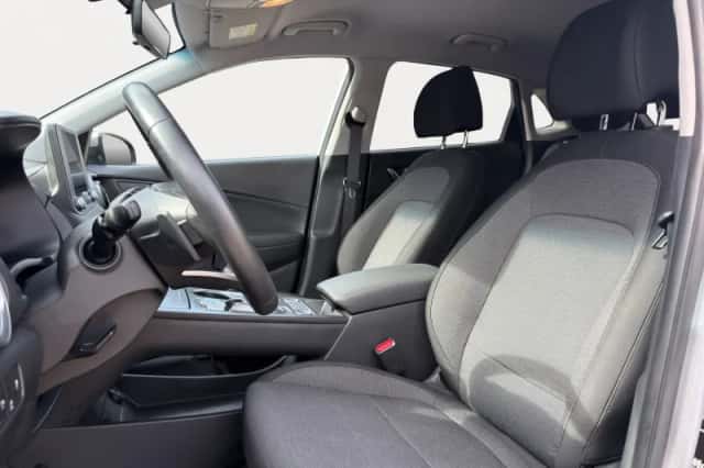 Hyundai Kona (2024) thumbnail 5