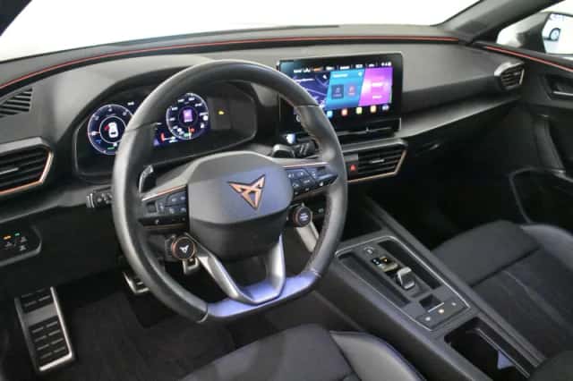 CUPRA Leon (2021) thumbnail 4