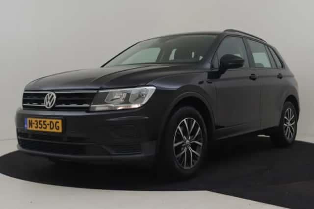 Volkswagen Tiguan (2017) thumbnail 1