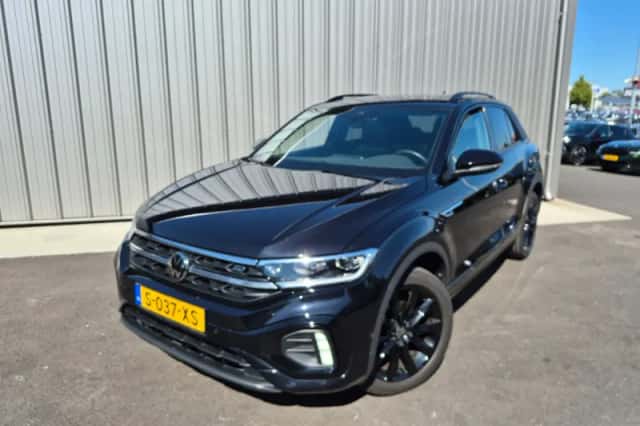 Volkswagen T-Roc (2022) thumbnail 1