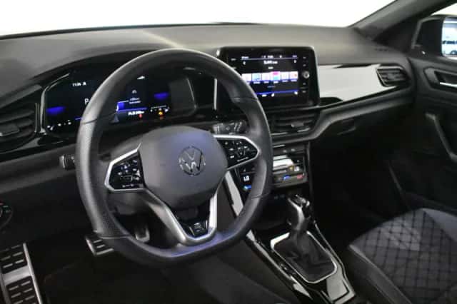 Volkswagen T-Roc (2022) thumbnail 4