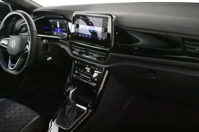 Volkswagen T-Roc (2022) thumbnail 6