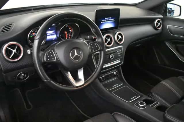 Mercedes-Benz A-Klasse (2018) thumbnail 4