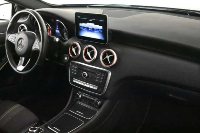 Mercedes-Benz A-Klasse (2018) thumbnail 6