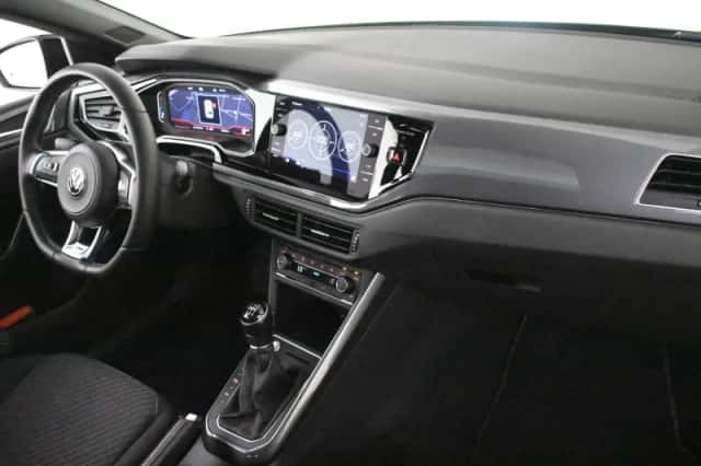 Volkswagen Polo (2019) thumbnail 5