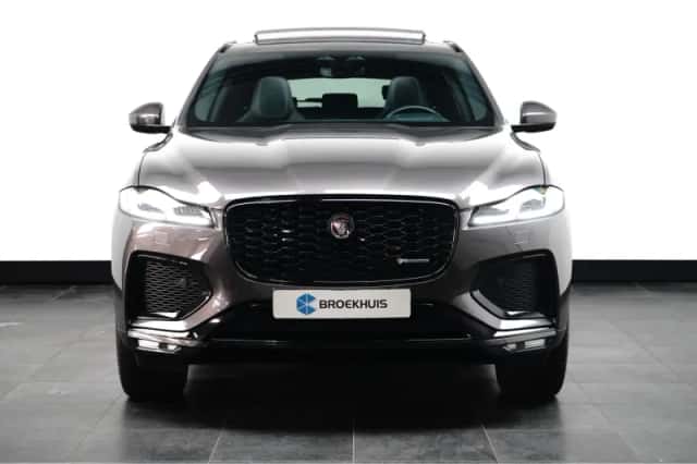 Jaguar F-Pace (2022) thumbnail 2