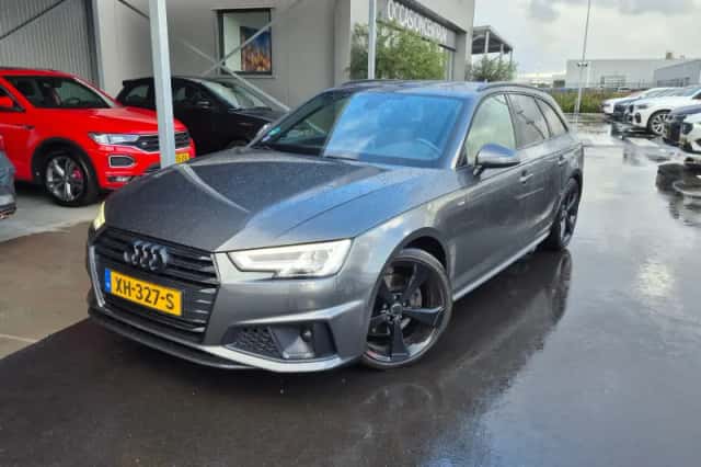 Audi A4 (2019) thumbnail 1