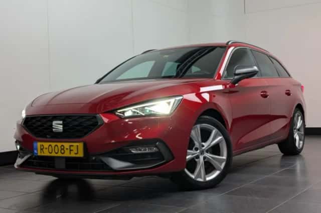 SEAT Leon Sportstourer (2022) thumbnail 1