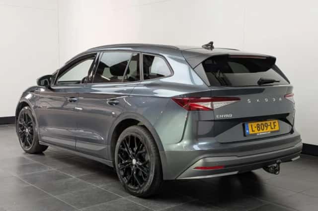 Škoda Enyaq (2021) thumbnail 3