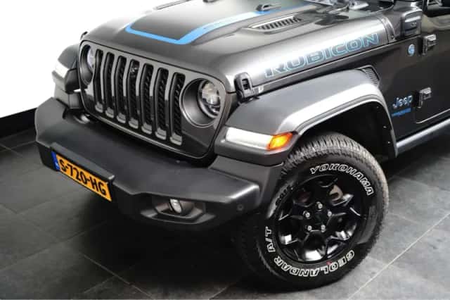 Jeep Wrangler (2022) thumbnail 3