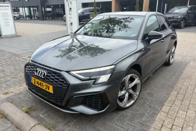 Audi A3 (2021) thumbnail 1