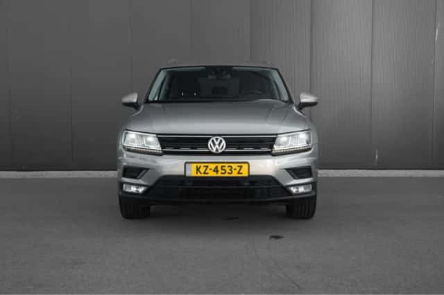 Volkswagen Tiguan (2017) thumbnail 5