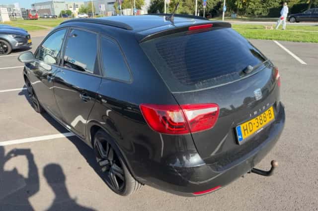 SEAT Ibiza (2015) thumbnail 5