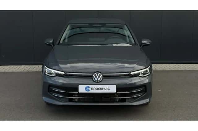 Volkswagen Golf (2026) thumbnail 2