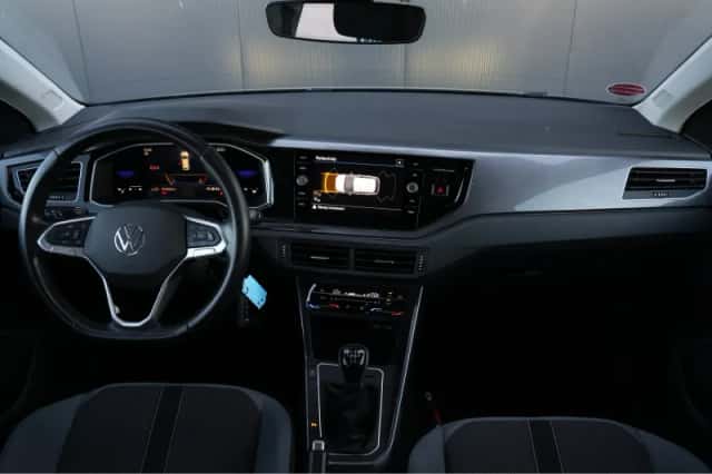 Volkswagen Polo (2022) thumbnail 6