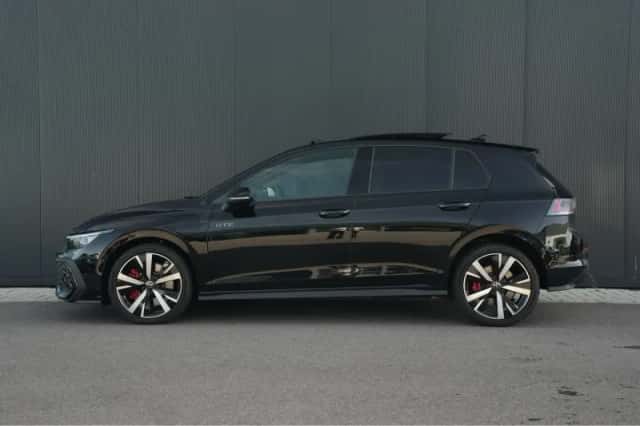 Volkswagen Golf (2025) thumbnail 4