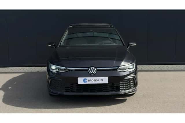 Volkswagen Golf (2020) thumbnail 2