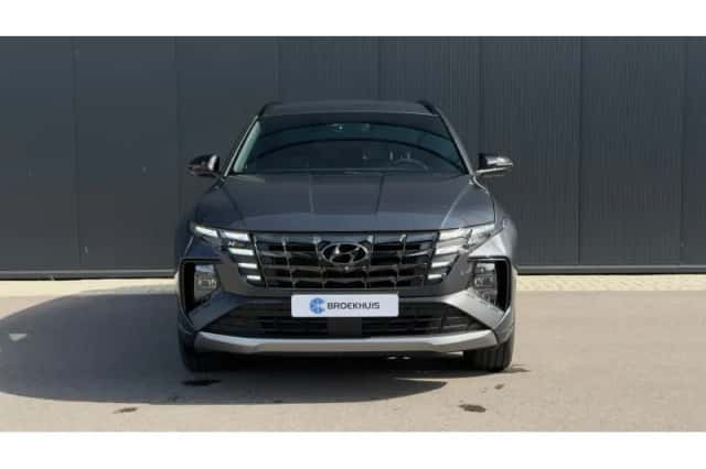 Hyundai Tucson (2023) thumbnail 2