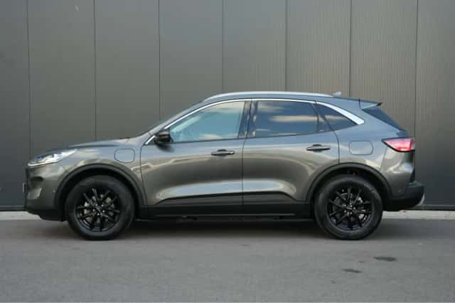 Ford Kuga (2023) thumbnail 4